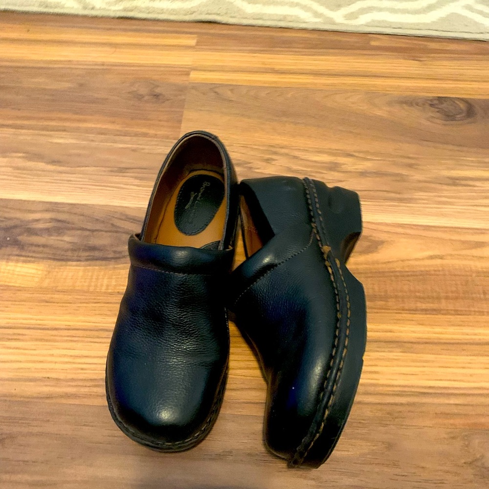 *Browns Landing* Clogs size 8 color Black